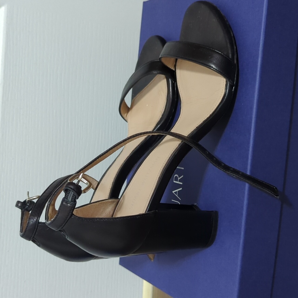 Stuart Weitzman Nearlynude Black Leather Heels